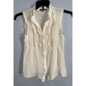 Vince‎ 100% silk sleeveless blouse ivory cream color bust flutter ruffle size 4